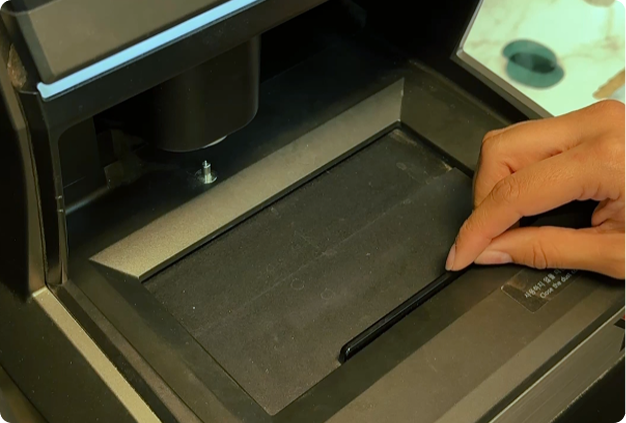 lens cutting machine